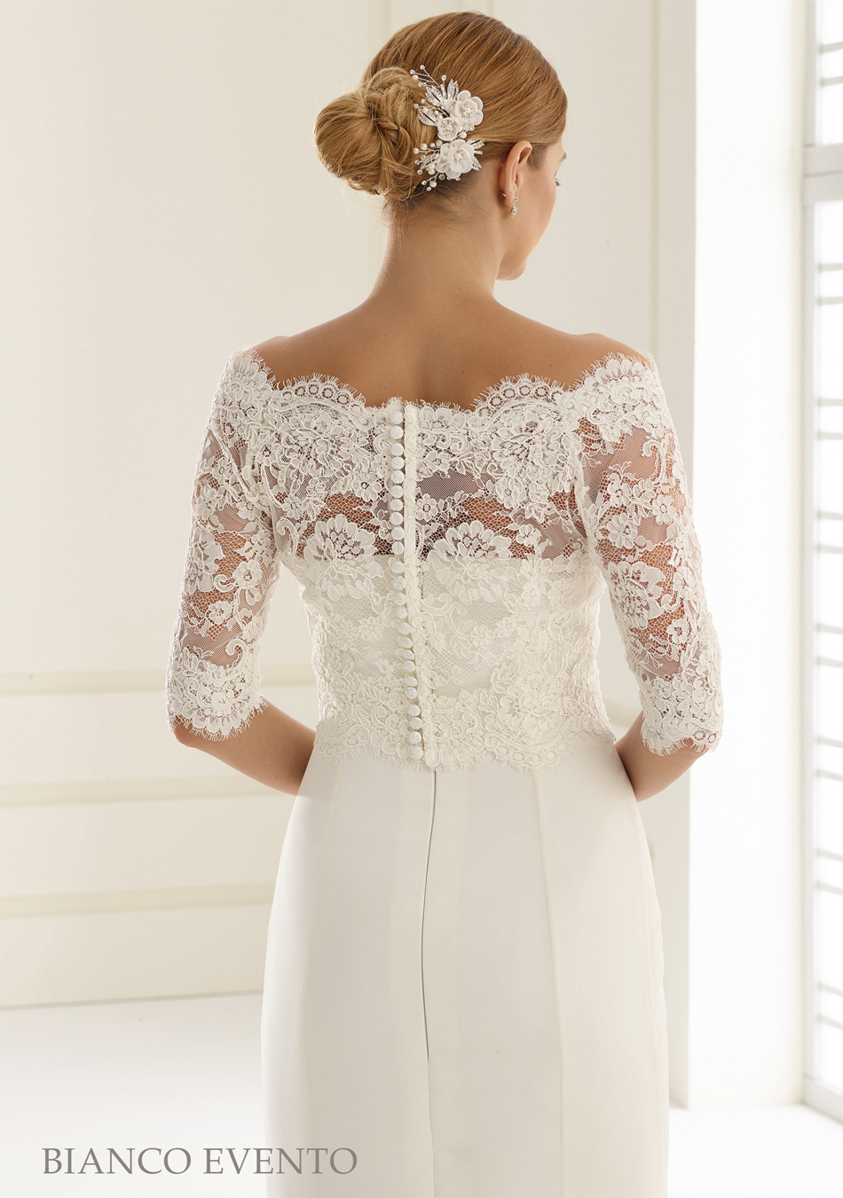 Bolero sposa in pizzo scollo barchetta | Accessori