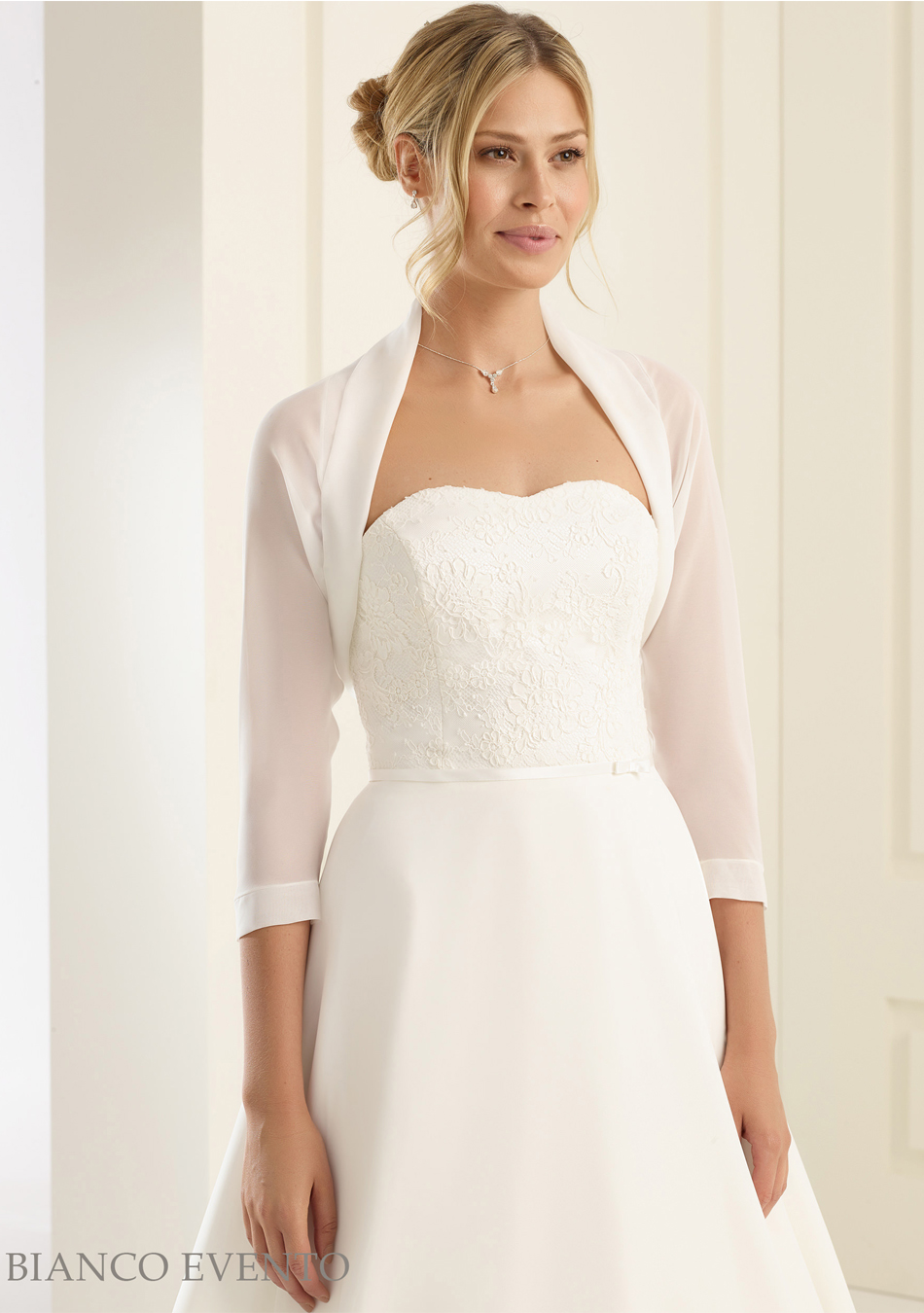 Patrizia Cavalleri | Accessori | Coprispalle sposa in chiffon Patrizia Cavalleri | Accessori | Coprispalle sposa in chiffon