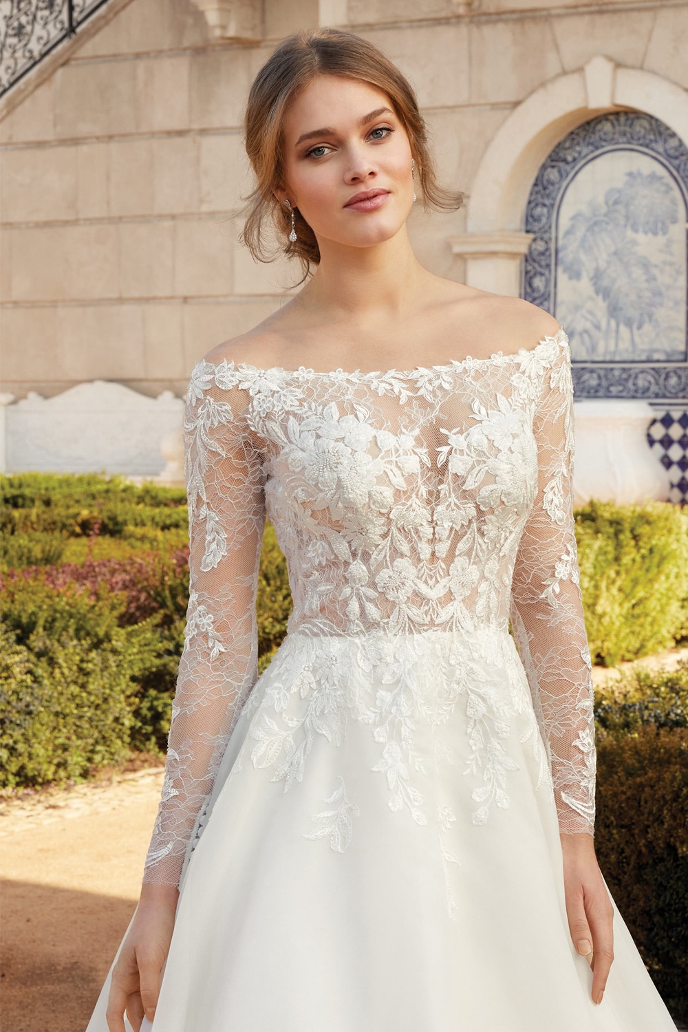 Abito da sposa art. 44238 - Collezione Sincerity | scollo omerale | linea  ad A | Abiti