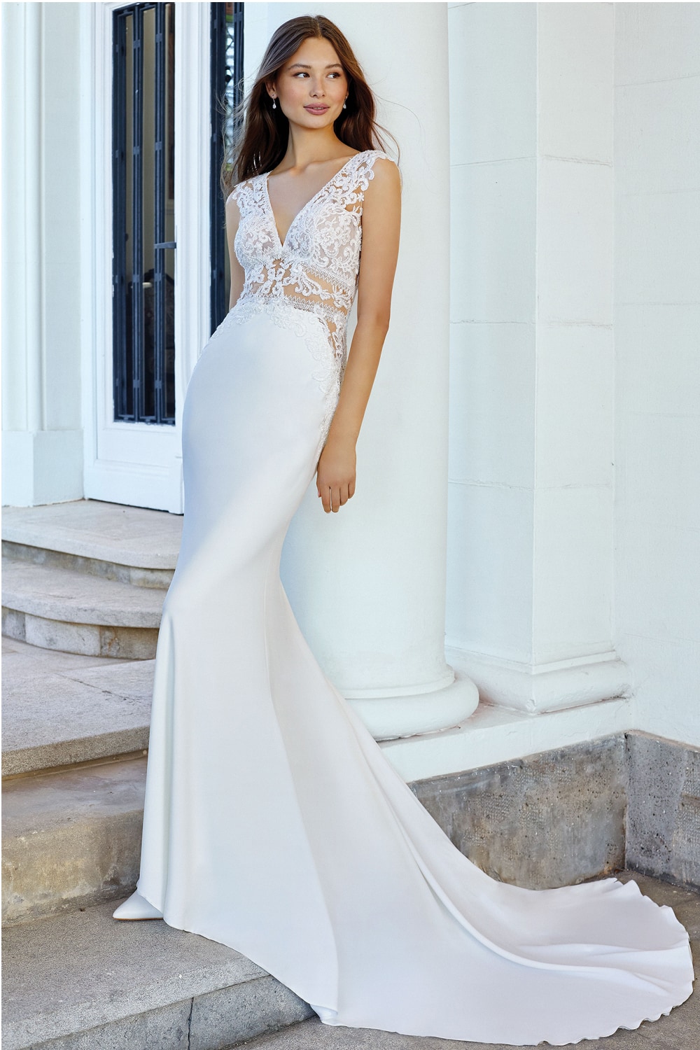 Abito da sposa Annis - Collezione Adore | abito a sirena | scollo a V pizzo  | Abiti