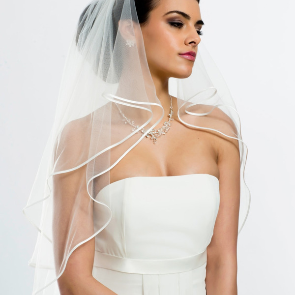 Velo con bordo in raso,  90/70cm