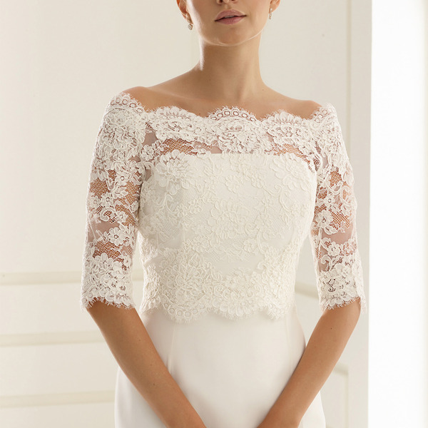 Bolero sposa in pizzo scollo barchetta