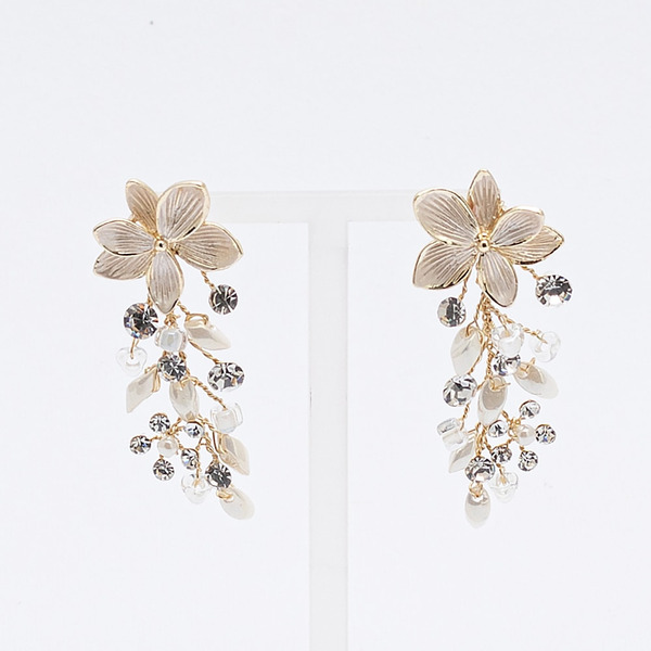 Orecchini a fiore con perle e strass