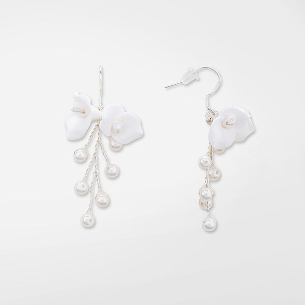 Orecchini con fiori in porcellana