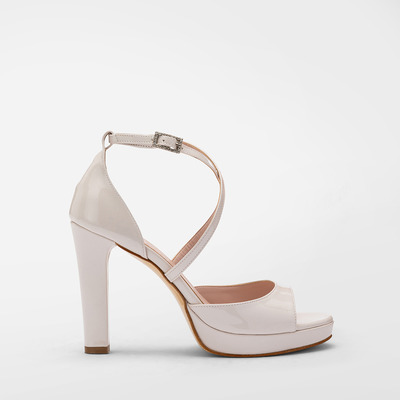 Criss-cross patent leather sandal