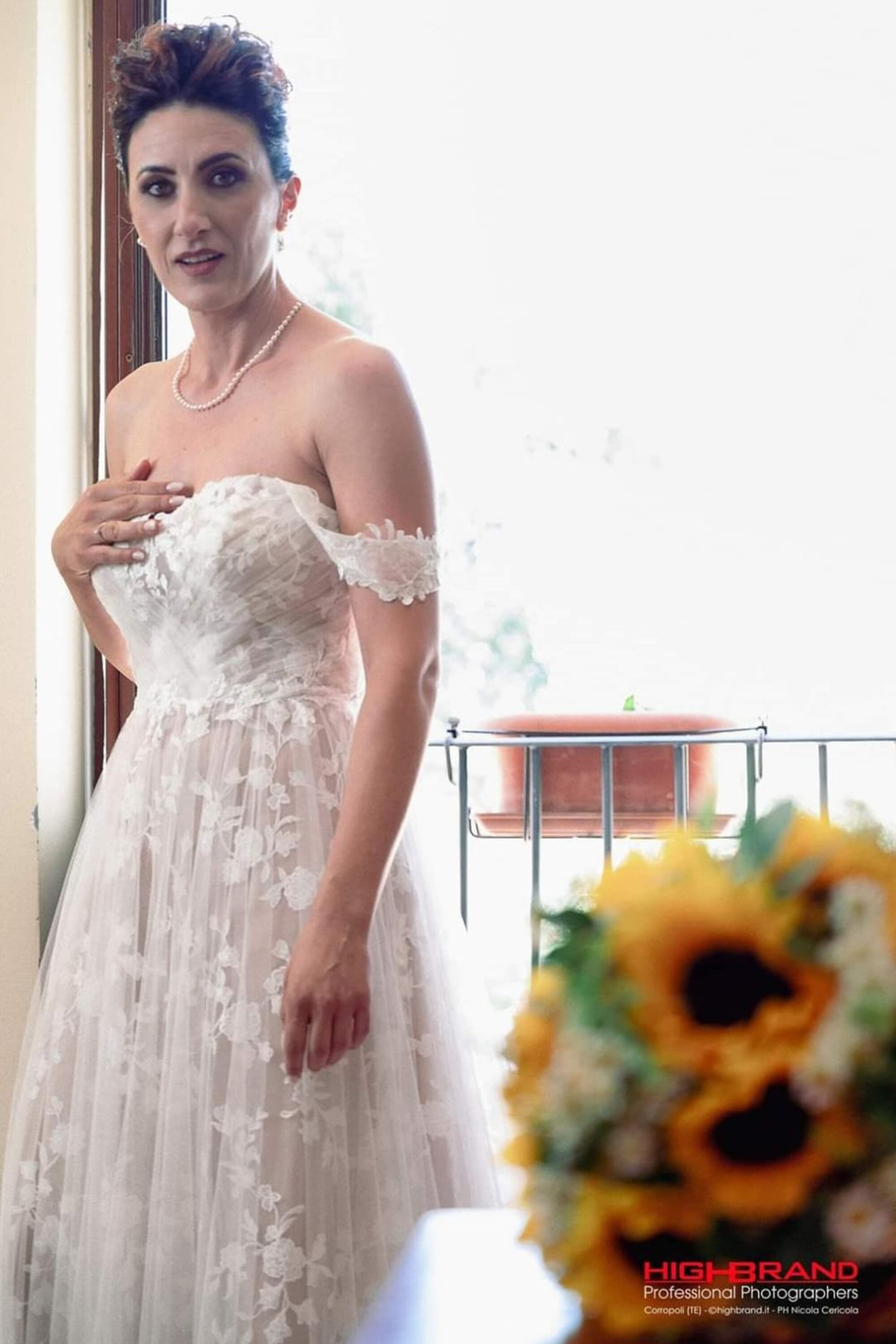 Sposa in abito da sposa scollo a cuore, Patrizia Cavalleri
