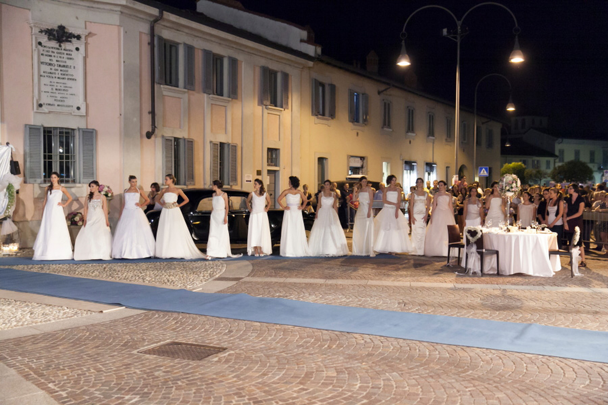 Matrimonio a Villa Litta la sfilata